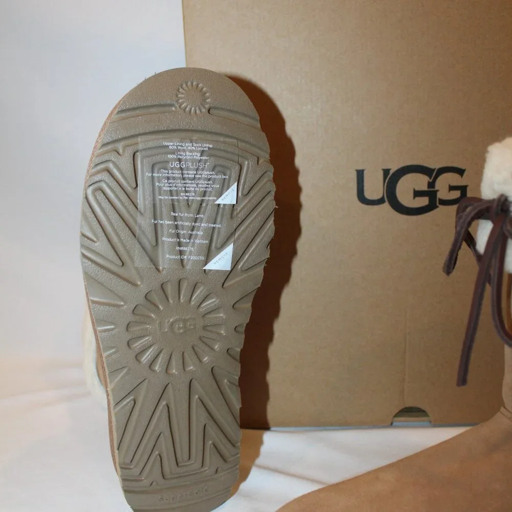 NIB UGG WOMEN'S CLASSIC SHORT CHESTNUT SUEDE‎ SHEARLING LINED SARISSA BOOTS 8
